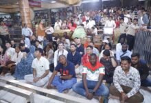 उज्जैन के श्री महाकालेश्वर मंदिर में दर्शन करते अंतरराष्ट्रीय प्रतिनिधिमंडल के सदस्य