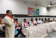 उज्जैन में भाजपा केशव नगर मंडल की कार्यकारी बैठक को संबोधित करते मंडल अध्यक्ष एवं उपस्थित पदाधिकारी